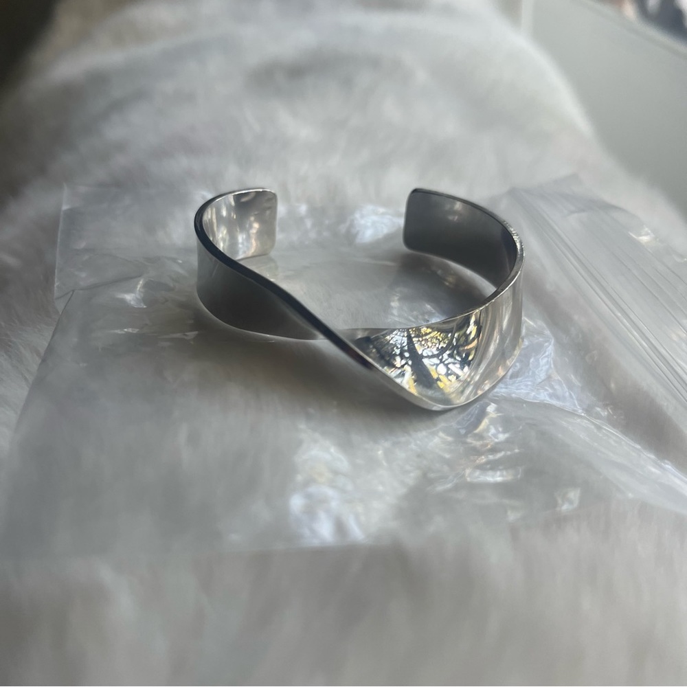 NEW! Silver Bracelet